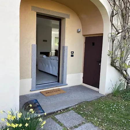 Casa Motta - Great Apartment, Lakeview And Shared Pool Dom wakacyjny